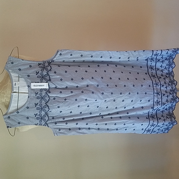 Old Navy Dresses & Skirts - NWT Old Navy blue and white eyelet shift dress